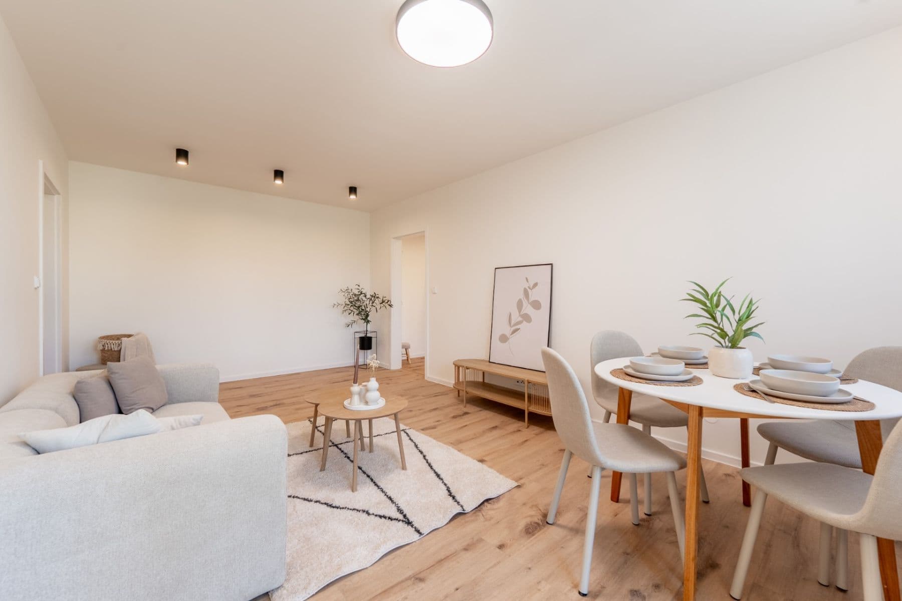 Predaj bytu 3-izbový 71 m², Lešenská, Praha, Praha Predaj bytu 3-izbový 71 m², Lešenská, Praha, Praha