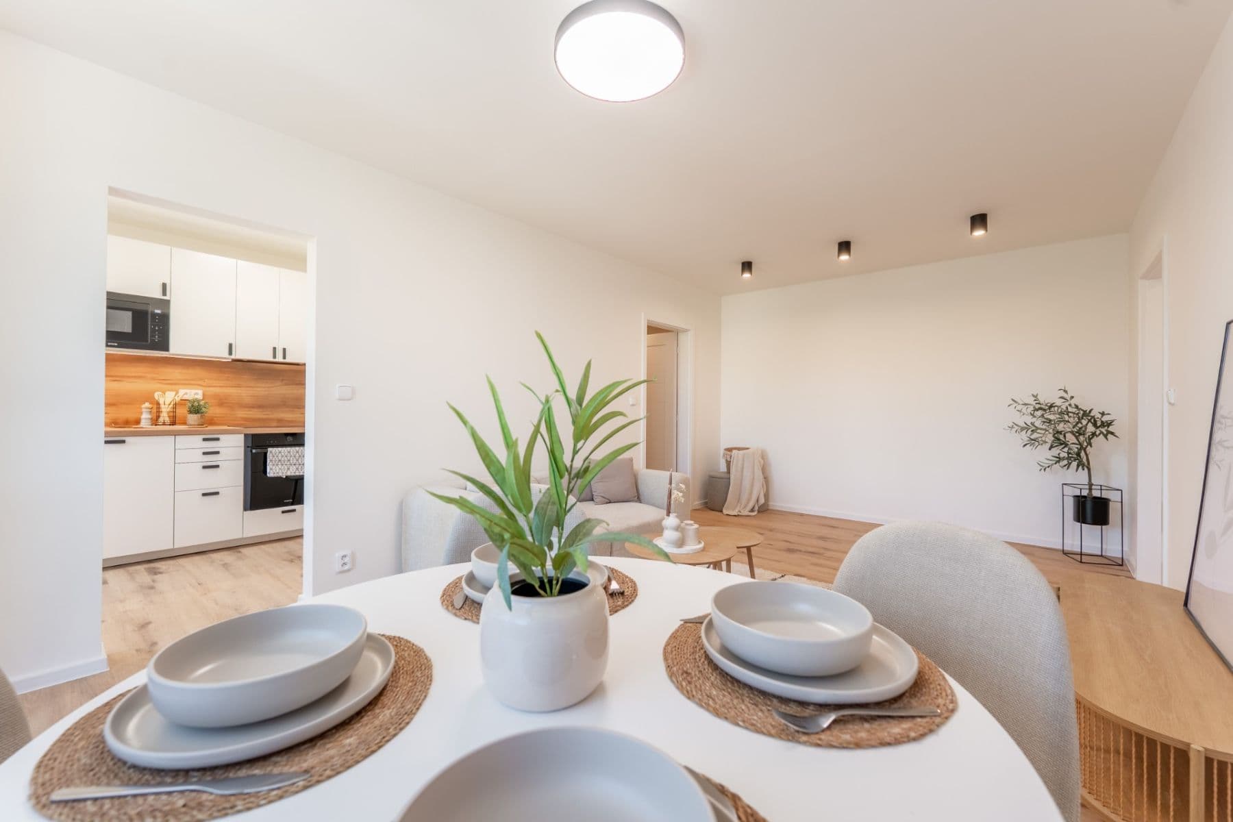 Predaj bytu 3-izbový 71 m², Lešenská, Praha, Praha Predaj bytu 3-izbový 71 m², Lešenská, Praha, Praha