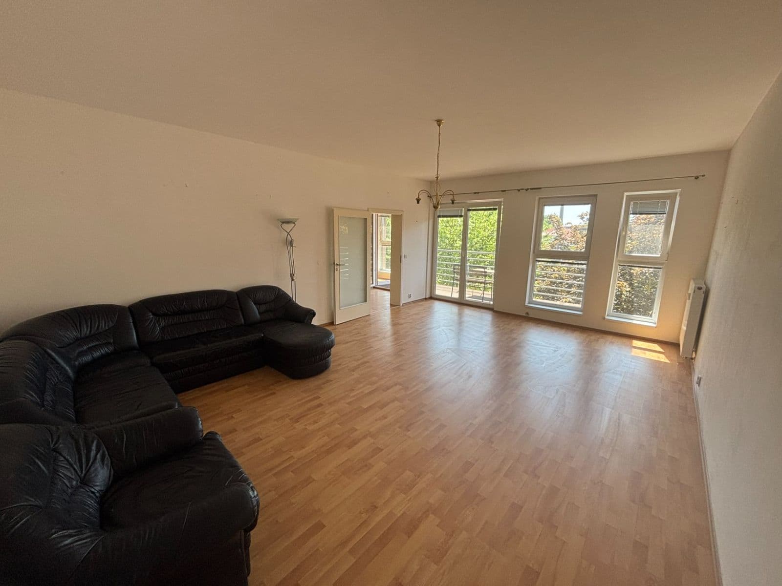 Predaj bytu 3-izbový 101 m², Osvoboditelů, Lovosice, Ústecký kraj Predaj bytu 3-izbový 101 m², Osvoboditelů, Lovosice, Ústecký kraj