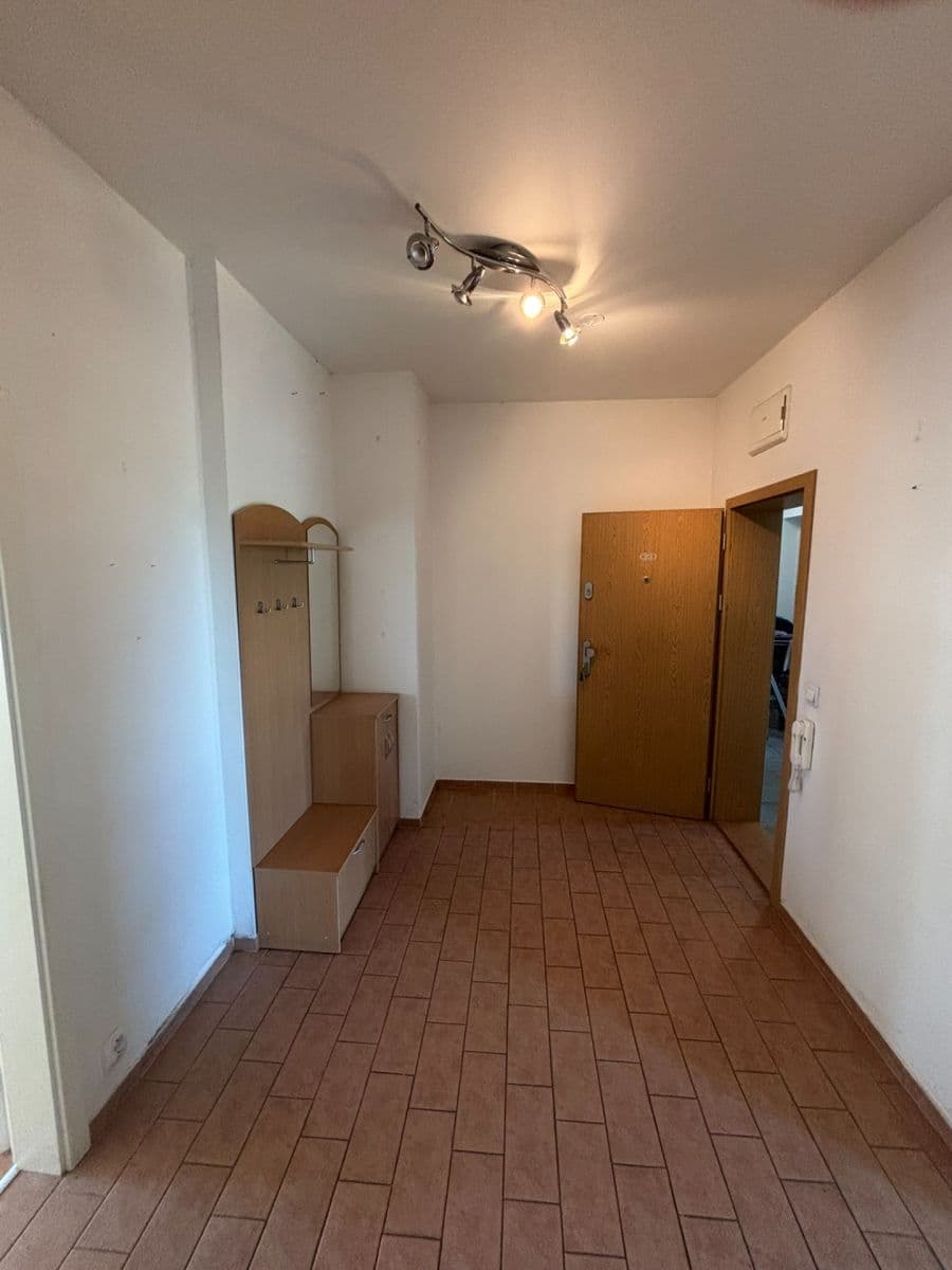 Predaj bytu 3-izbový 101 m², Osvoboditelů, Lovosice, Ústecký kraj Predaj bytu 3-izbový 101 m², Osvoboditelů, Lovosice, Ústecký kraj