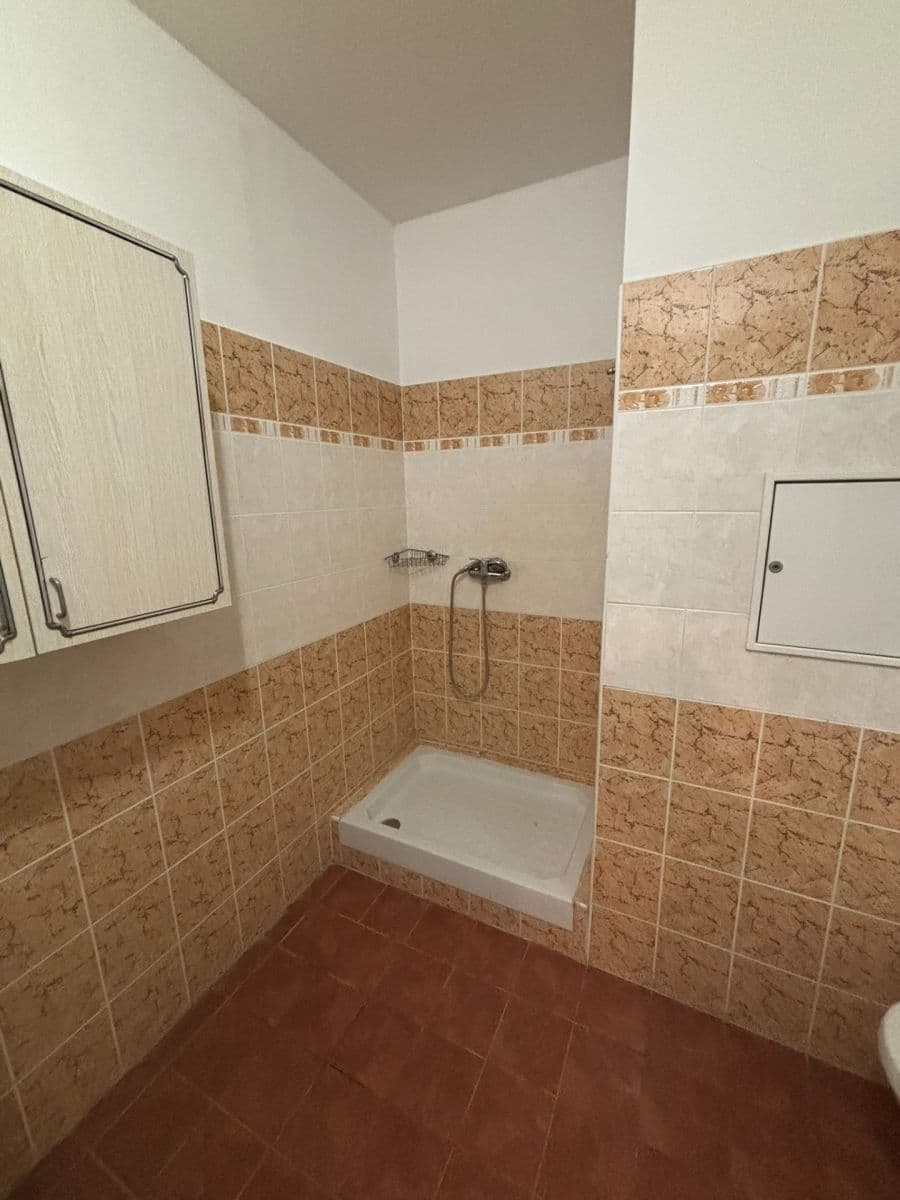 Predaj bytu 3-izbový 101 m², Osvoboditelů, Lovosice, Ústecký kraj Predaj bytu 3-izbový 101 m², Osvoboditelů, Lovosice, Ústecký kraj