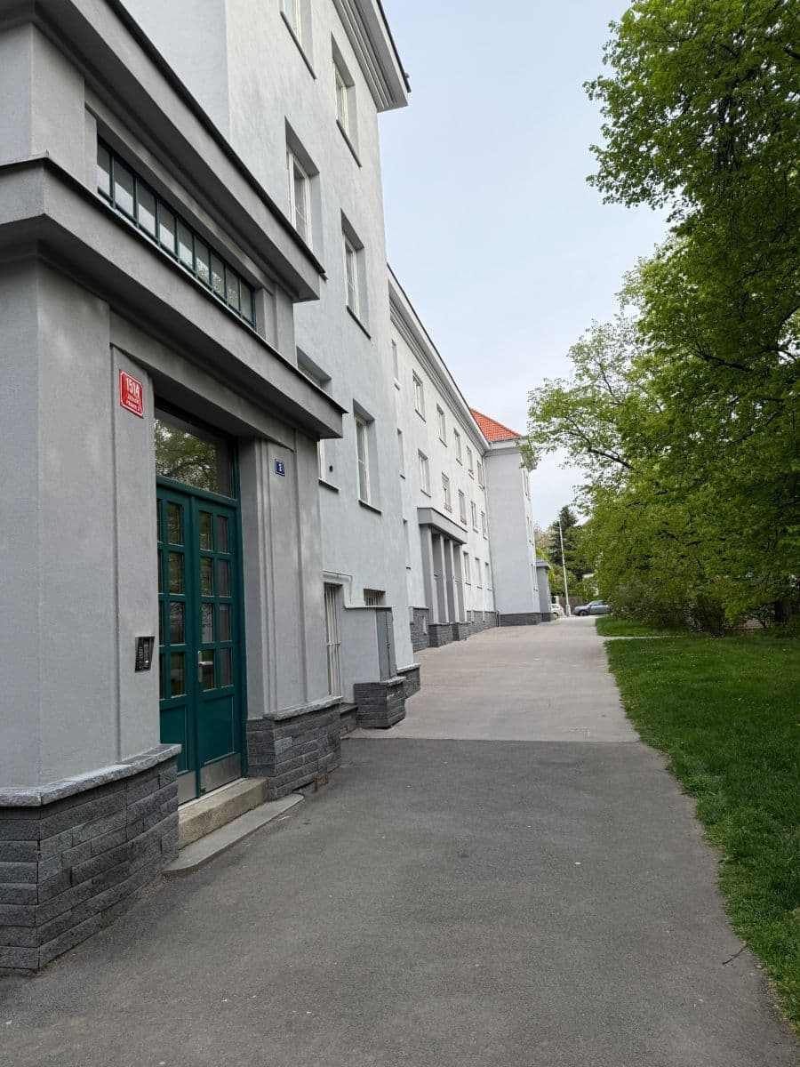 Prenájom bytu 2-izbový 62 m², Hořanská, Praha, Praha Prenájom bytu 2-izbový 62 m², Hořanská, Praha, Praha