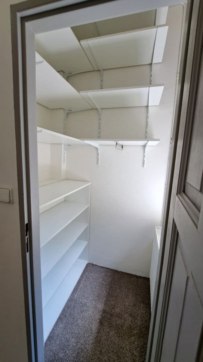 Prenájom bytu 2-izbový 60 m², Na Václavce, Praha, Praha Prenájom bytu 2-izbový 60 m², Na Václavce, Praha, Praha