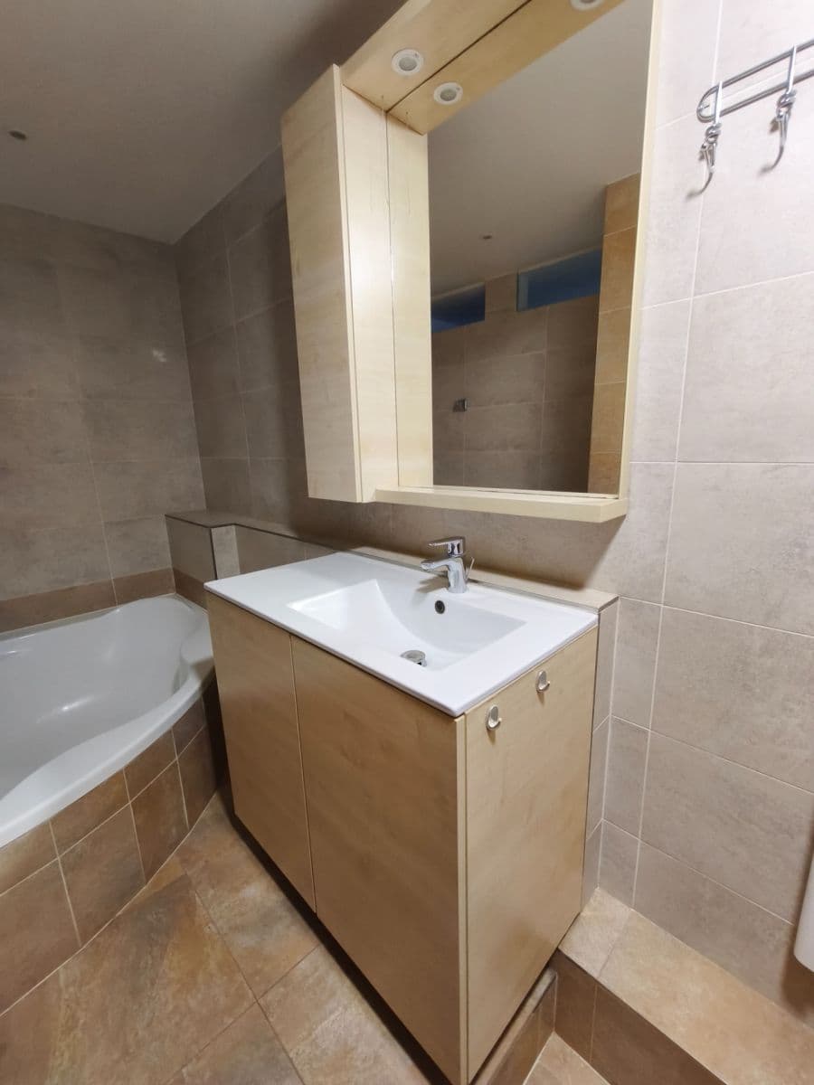 Prenájom bytu 3-izbový 76 m², Kachlíkova, Brno, Jihomoravský kraj Prenájom bytu 3-izbový 76 m², Kachlíkova, Brno, Jihomoravský kraj