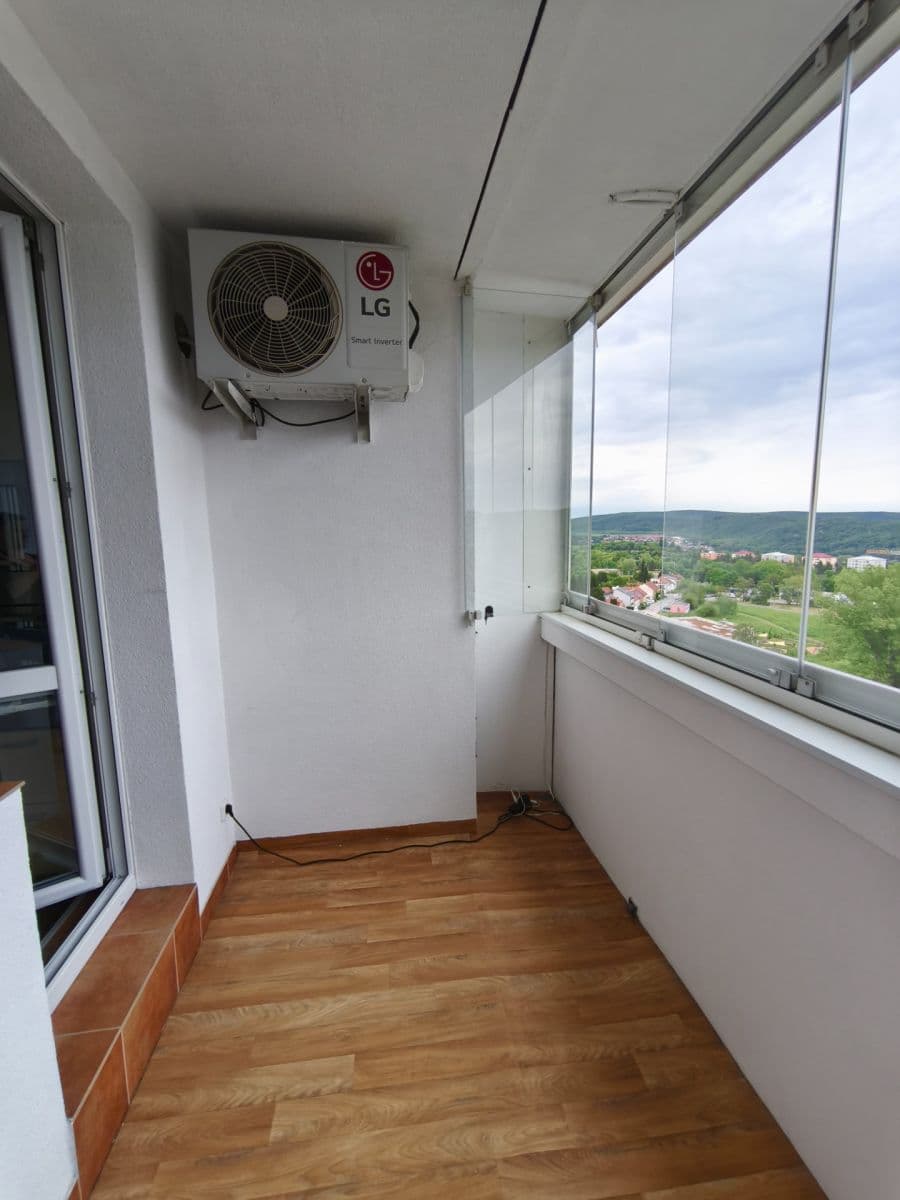 Prenájom bytu 3-izbový 76 m², Kachlíkova, Brno, Jihomoravský kraj Prenájom bytu 3-izbový 76 m², Kachlíkova, Brno, Jihomoravský kraj
