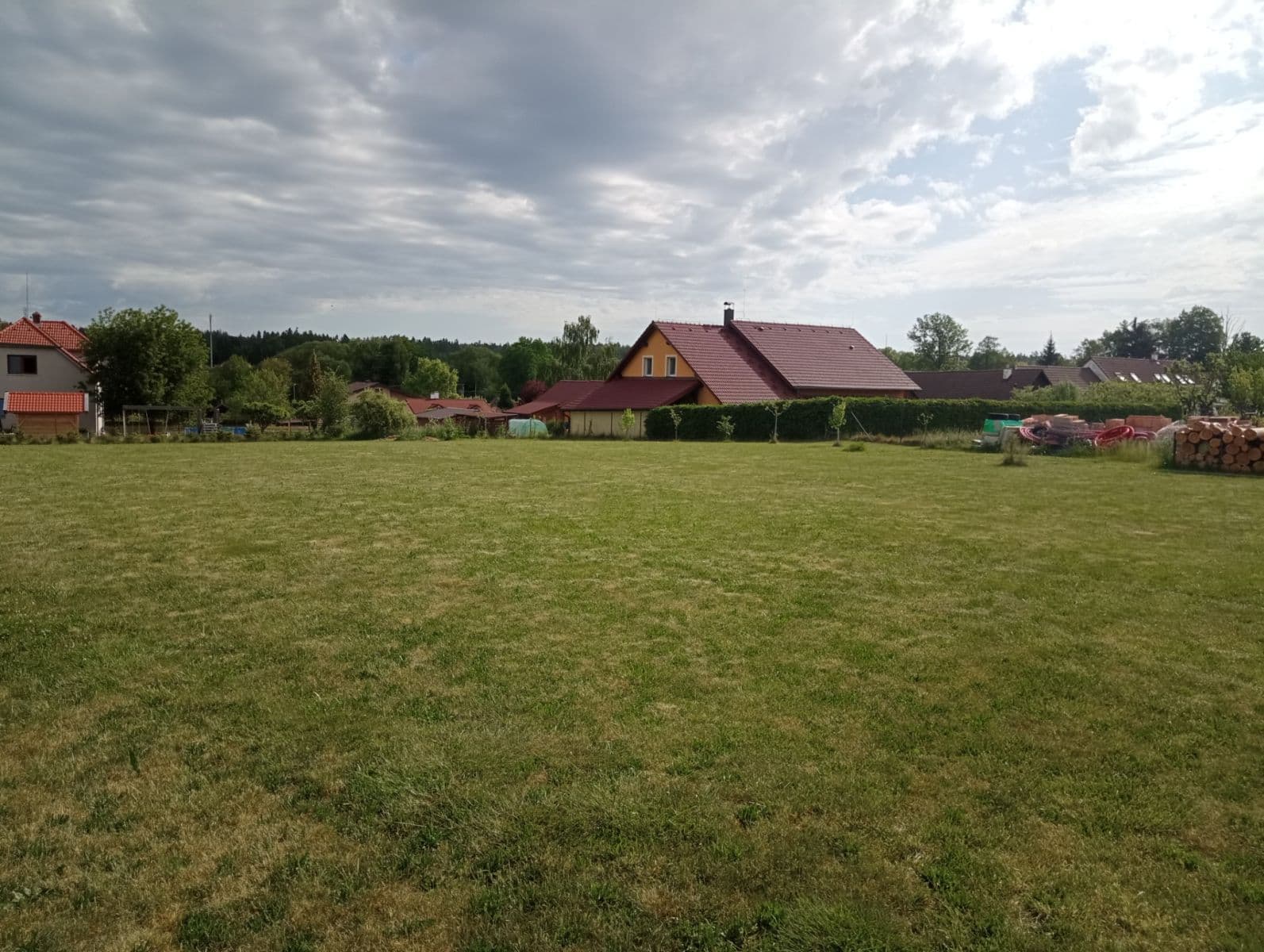Predaj pozemku 2.502 m², Petříkov, Jihočeský kraj Predaj pozemku 2.502 m², Petříkov, Jihočeský kraj