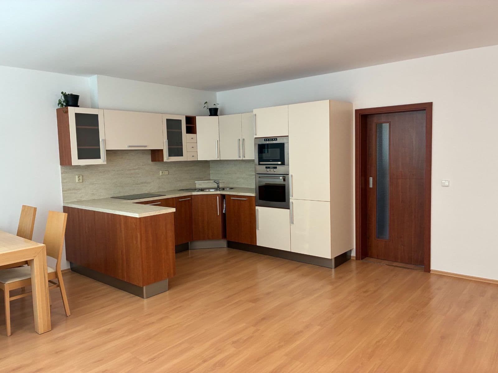 Prenájom bytu 3-izbový 77 m², Sedláčkova, Brno, Jihomoravský kraj Prenájom bytu 3-izbový 77 m², Sedláčkova, Brno, Jihomoravský kraj
