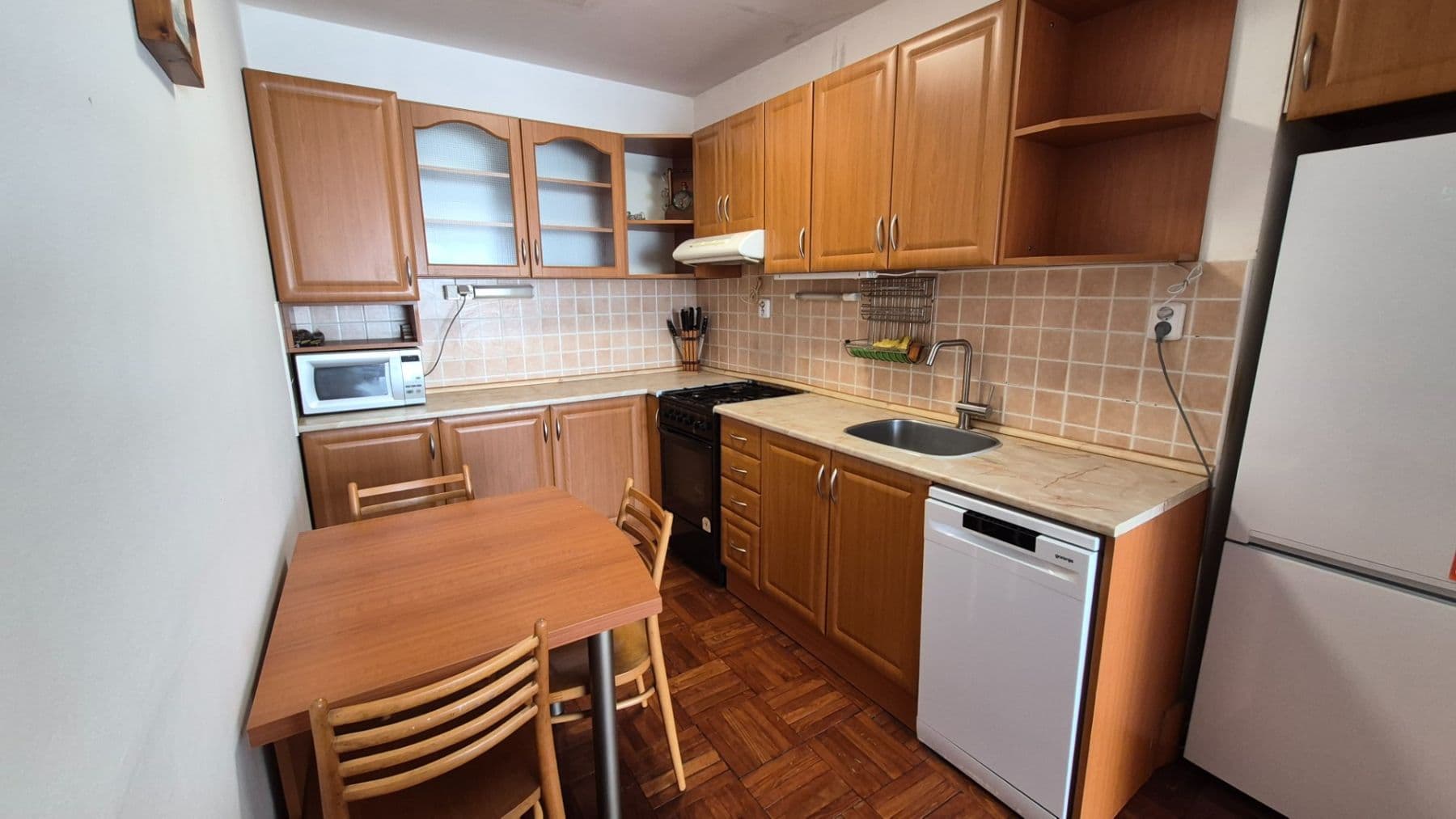 Prenájom bytu 3-izbový 63 m², Loučimská, Praha, Praha Prenájom bytu 3-izbový 63 m², Loučimská, Praha, Praha