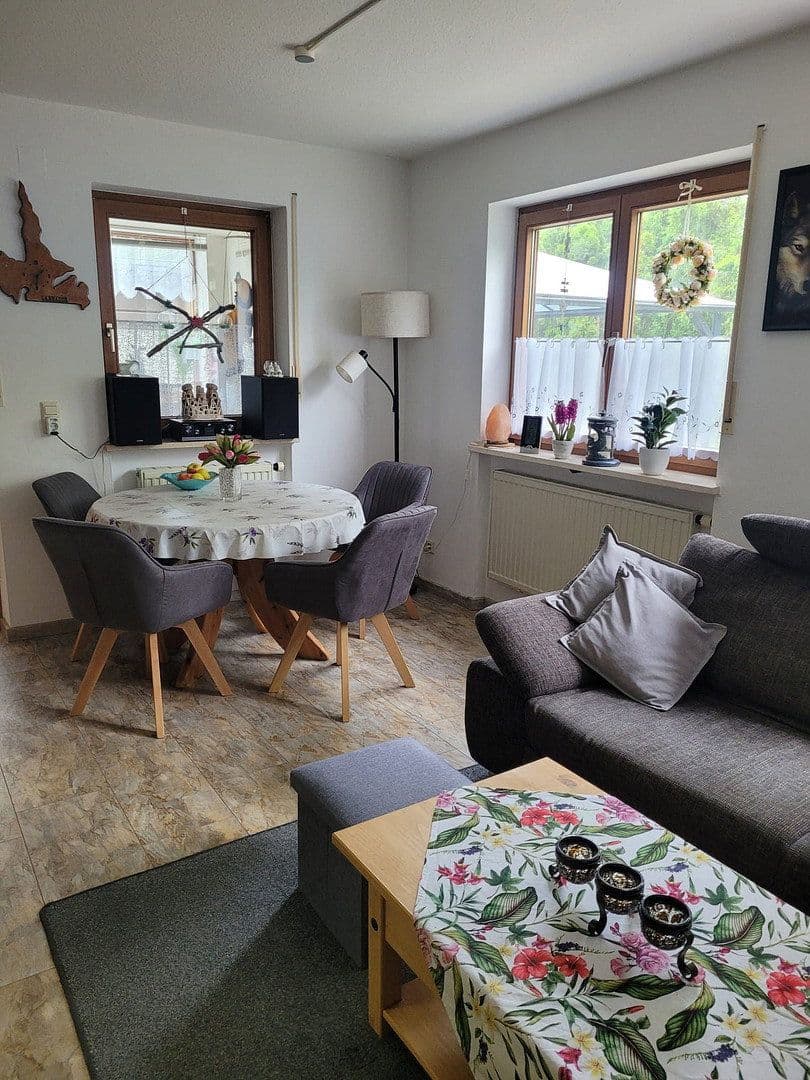 Predaj bytu 3-izbový 77 m², Wiesgasse 70, Ichenhausen, Bavorsko Predaj bytu 3-izbový 77 m², Wiesgasse 70, Ichenhausen, Bavorsko