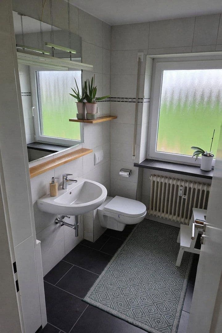 Prenájom bytu 4-izbový 88 m², Münchner Str. 179, Bayern - Karlsfeld, Bavorsko Prenájom bytu 4-izbový 88 m², Münchner Str. 179, Bayern - Karlsfeld, Bavorsko