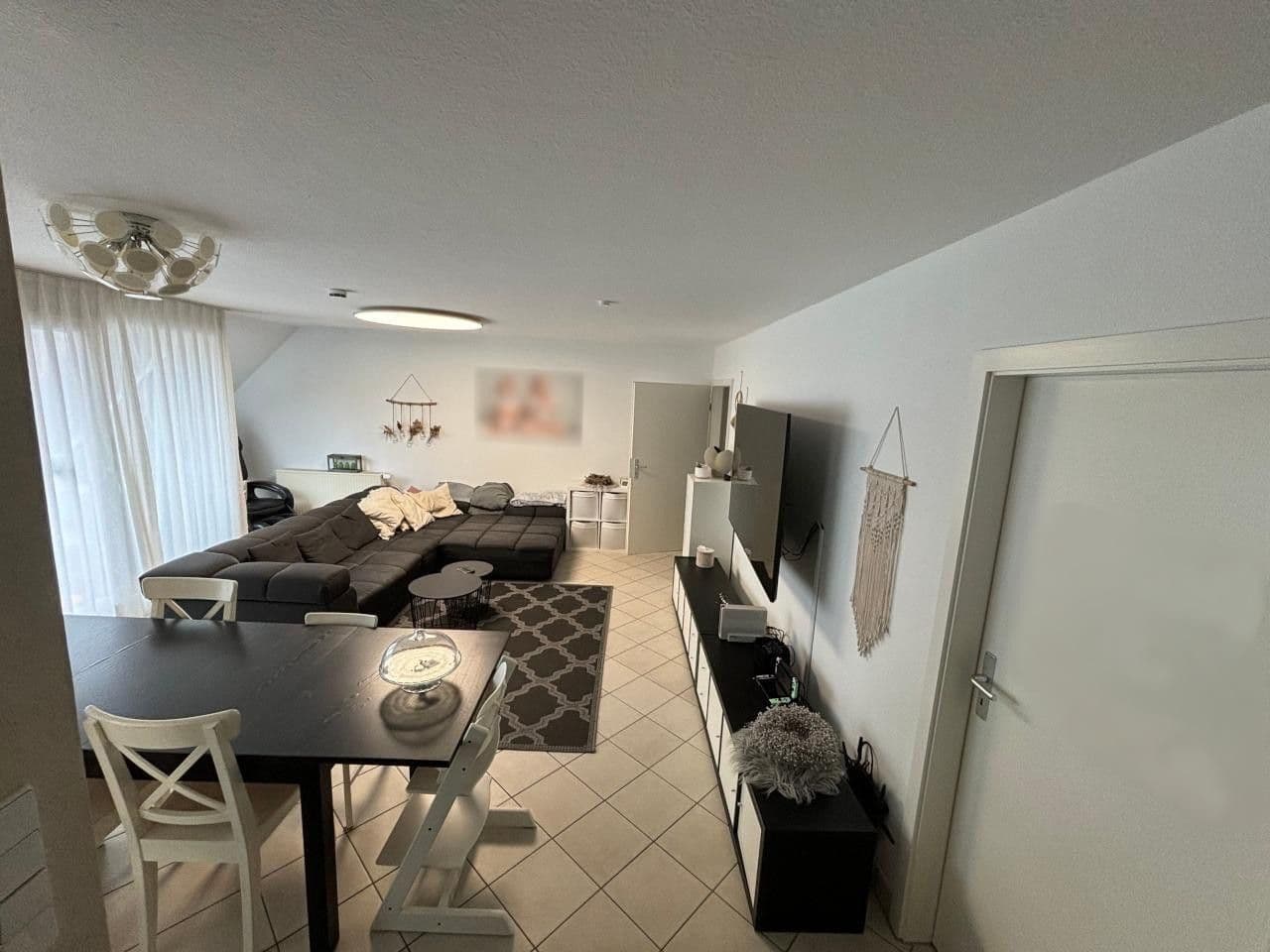 Prenájom bytu 3-izbový 84 m², Leinfelden-Echterdingen, Bádensko-Wurttembersko Prenájom bytu 3-izbový 84 m², Leinfelden-Echterdingen, Bádensko-Wurttembersko