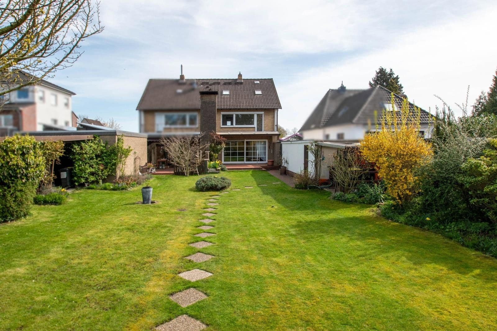 Predaj domu 133 m², pozemek 788 m², Ströhenweg 35, Delmenhorst, Dolné Sasko Predaj domu 133 m², pozemek 788 m², Ströhenweg 35, Delmenhorst, Dolné Sasko