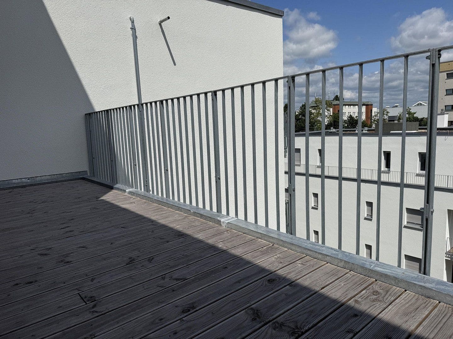 Prenájom bytu 2-izbový 45 m², Wiesenstraße 10, Berlin, Berlín Prenájom bytu 2-izbový 45 m², Wiesenstraße 10, Berlin, Berlín