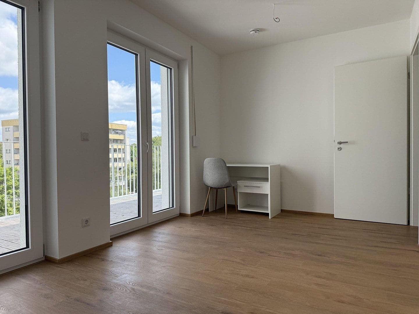 Prenájom bytu 2-izbový 45 m², Wiesenstraße 10, Berlin, Berlín Prenájom bytu 2-izbový 45 m², Wiesenstraße 10, Berlin, Berlín