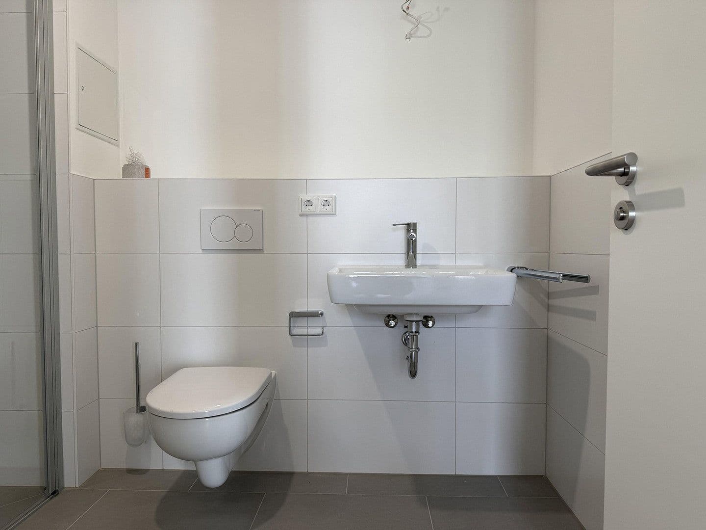 Prenájom bytu 2-izbový 45 m², Wiesenstraße 10, Berlin, Berlín Prenájom bytu 2-izbový 45 m², Wiesenstraße 10, Berlin, Berlín