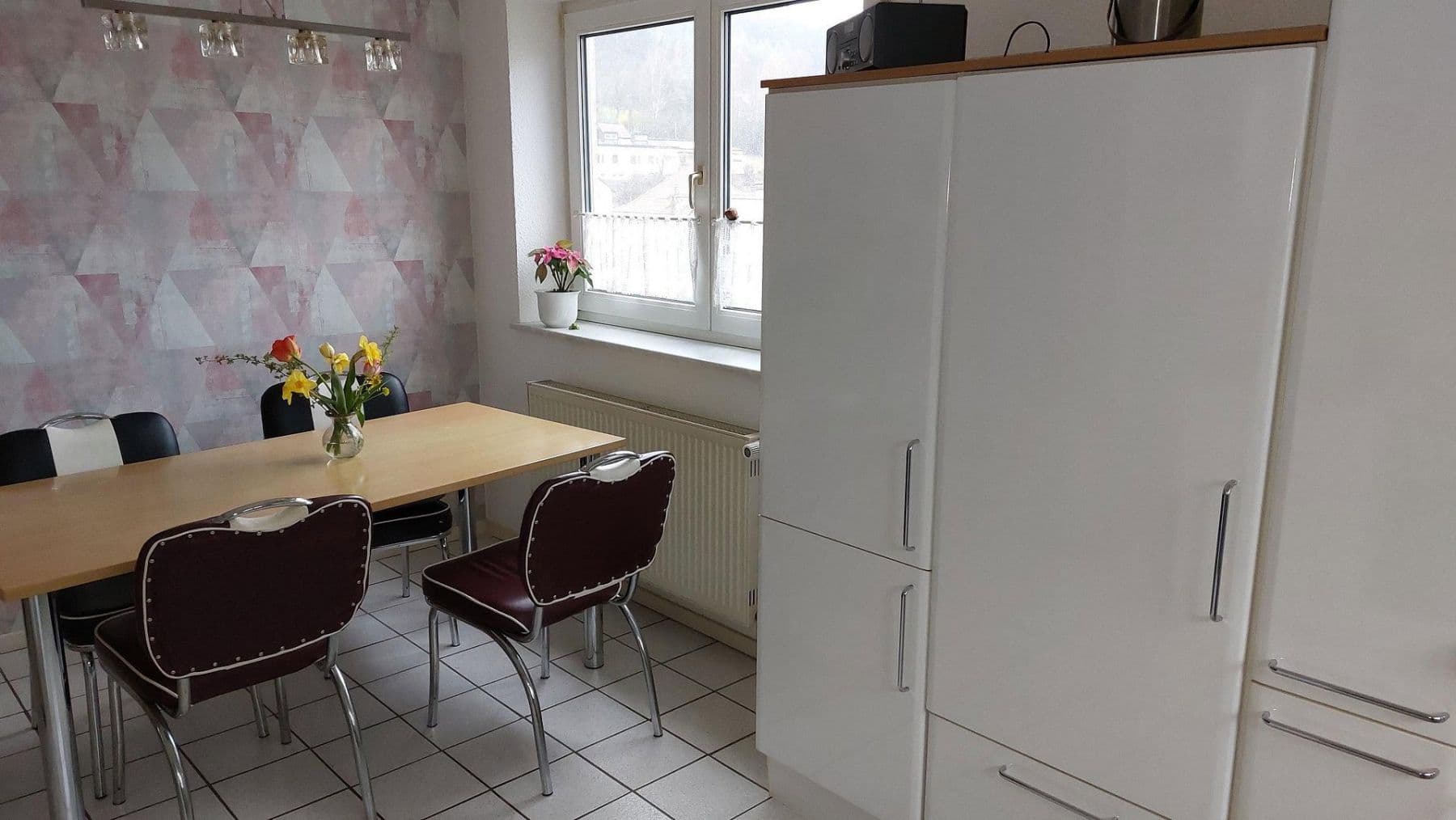 Prenájom domu 206 m², pozemek 500 m², Bad Kissingen, Bavorsko Prenájom domu 206 m², pozemek 500 m², Bad Kissingen, Bavorsko