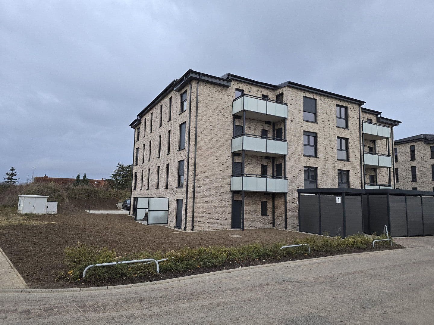 Predaj domu 2.703 m², pozemek 3.226 m², Waren (Müritz), Meklenbursko-Predpomoransko Predaj domu 2.703 m², pozemek 3.226 m², Waren (Müritz), Meklenbursko-Predpomoransko