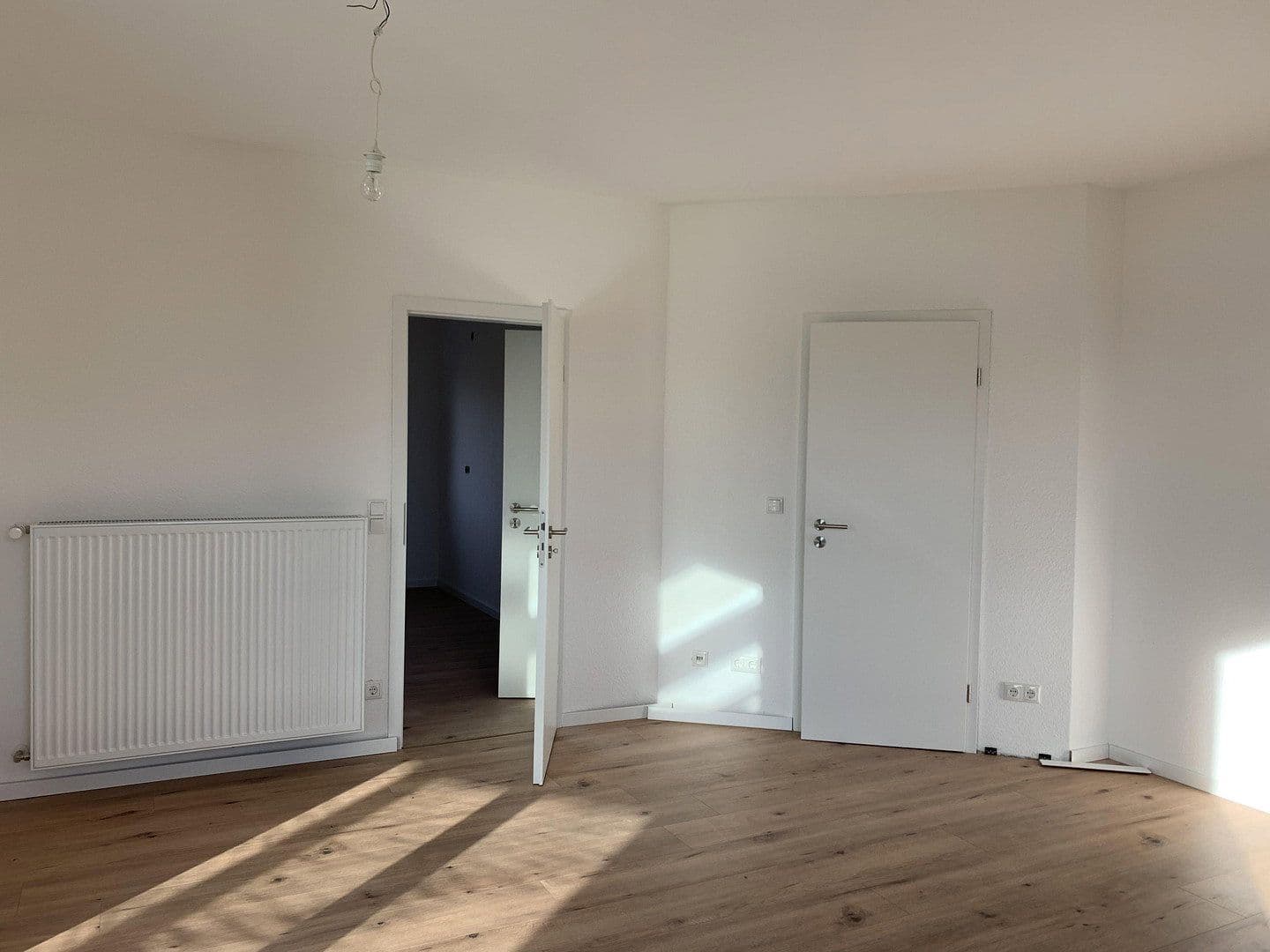 Prenájom bytu 2-izbový 82 m², Delpstr. Nähe Dedingerheide See, Bad Lippspringe, Severné Porýnie - Westfálsko Prenájom bytu 2-izbový 82 m², Delpstr. Nähe Dedingerheide See, Bad Lippspringe, Severné Porýnie - Westfálsko