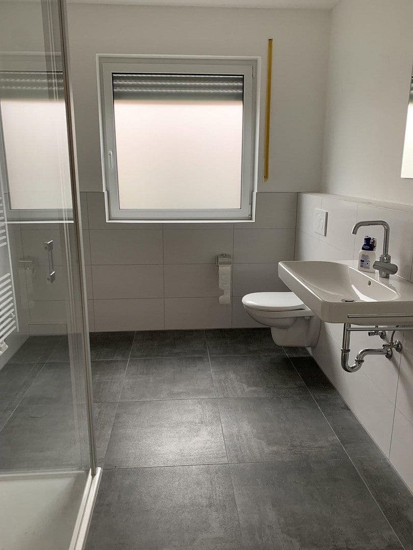 Prenájom bytu 2-izbový 82 m², Delpstr. Nähe Dedingerheide See, Bad Lippspringe, Severné Porýnie - Westfálsko Prenájom bytu 2-izbový 82 m², Delpstr. Nähe Dedingerheide See, Bad Lippspringe, Severné Porýnie - Westfálsko