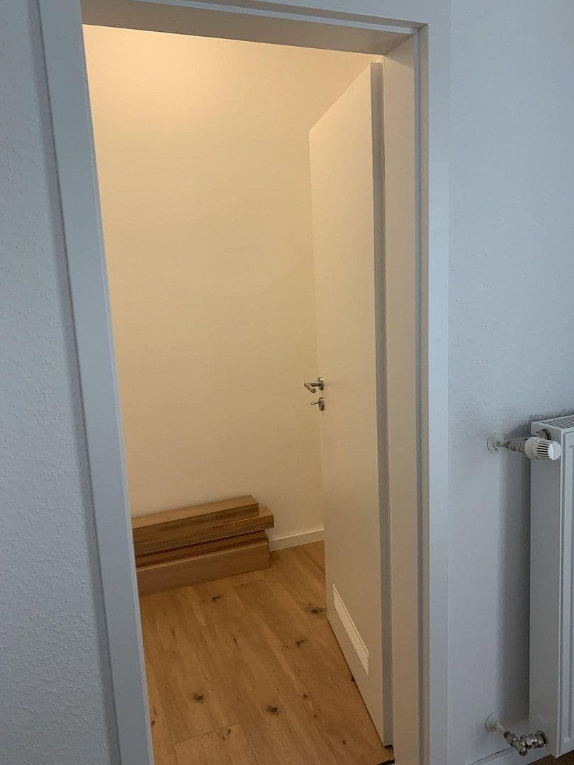 Prenájom bytu 2-izbový 82 m², Delpstr. Nähe Dedingerheide See, Bad Lippspringe, Severné Porýnie - Westfálsko Prenájom bytu 2-izbový 82 m², Delpstr. Nähe Dedingerheide See, Bad Lippspringe, Severné Porýnie - Westfálsko