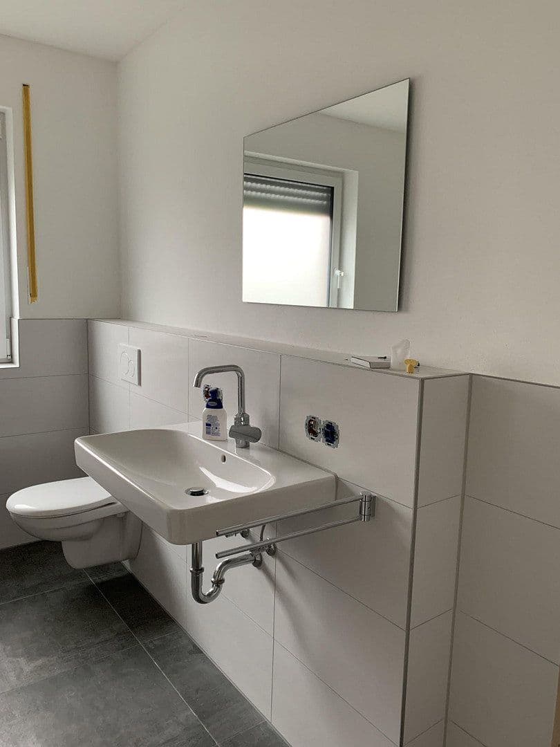 Prenájom bytu 2-izbový 82 m², Delpstr. Nähe Dedingerheide See, Bad Lippspringe, Severné Porýnie - Westfálsko Prenájom bytu 2-izbový 82 m², Delpstr. Nähe Dedingerheide See, Bad Lippspringe, Severné Porýnie - Westfálsko