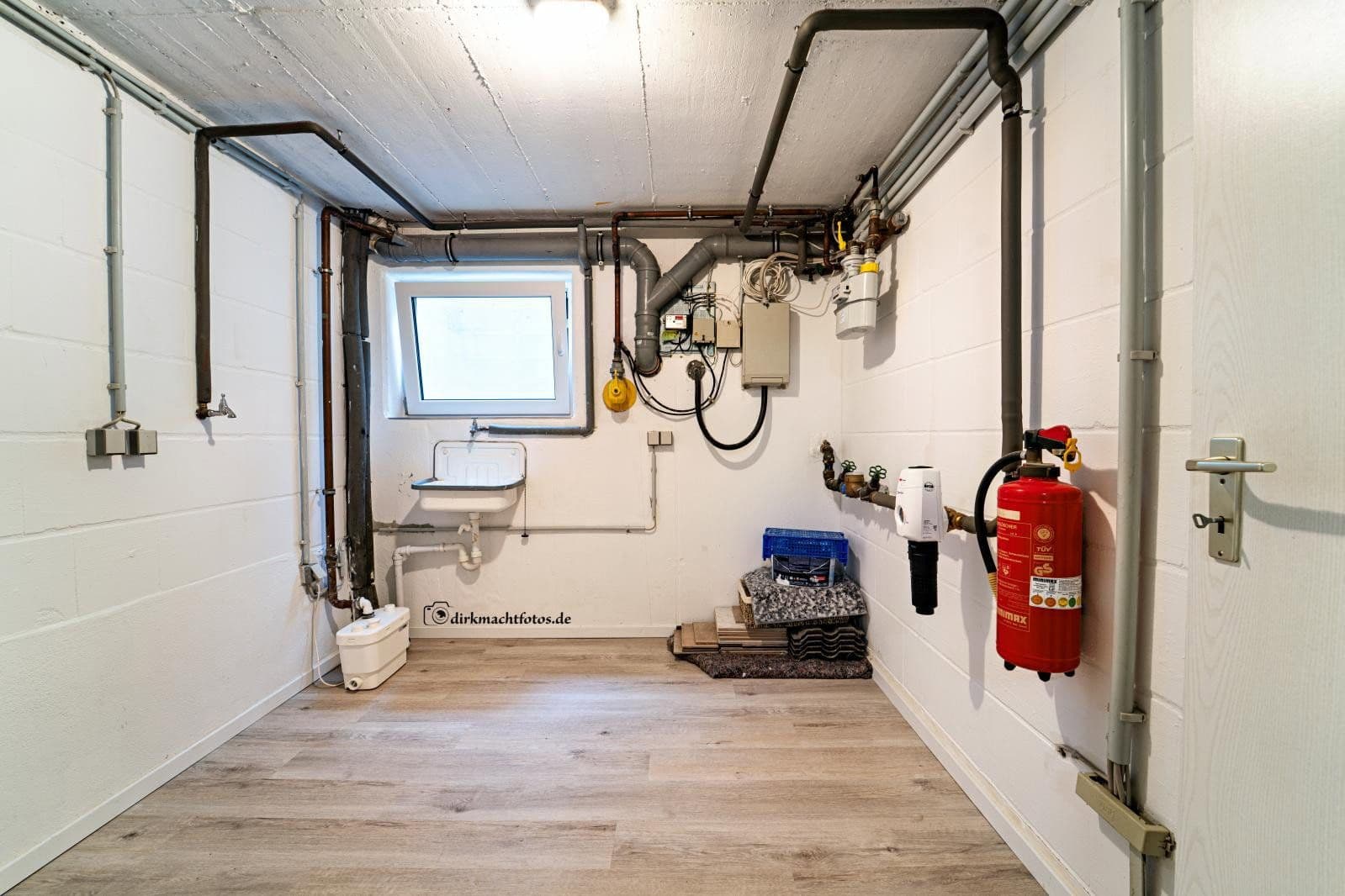 Prenájom domu 119 m², pozemek 288 m², Ratingen, Severné Porýnie - Westfálsko Prenájom domu 119 m², pozemek 288 m², Ratingen, Severné Porýnie - Westfálsko
