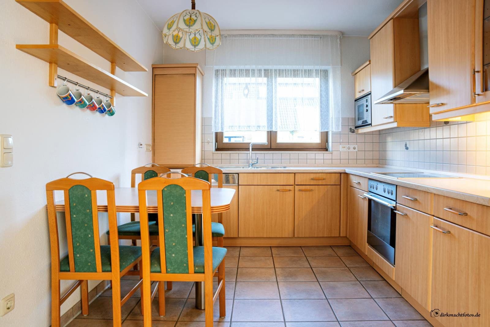 Prenájom domu 119 m², pozemek 288 m², Ratingen, Severné Porýnie - Westfálsko Prenájom domu 119 m², pozemek 288 m², Ratingen, Severné Porýnie - Westfálsko