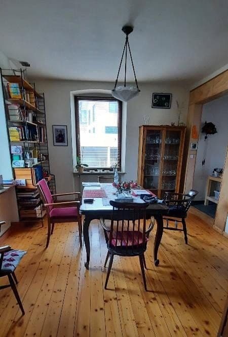 Predaj domu 220 m², pozemek 909 m², Schulstraße 2, Schliengen, Bádensko-Wurttembersko Predaj domu 220 m², pozemek 909 m², Schulstraße 2, Schliengen, Bádensko-Wurttembersko