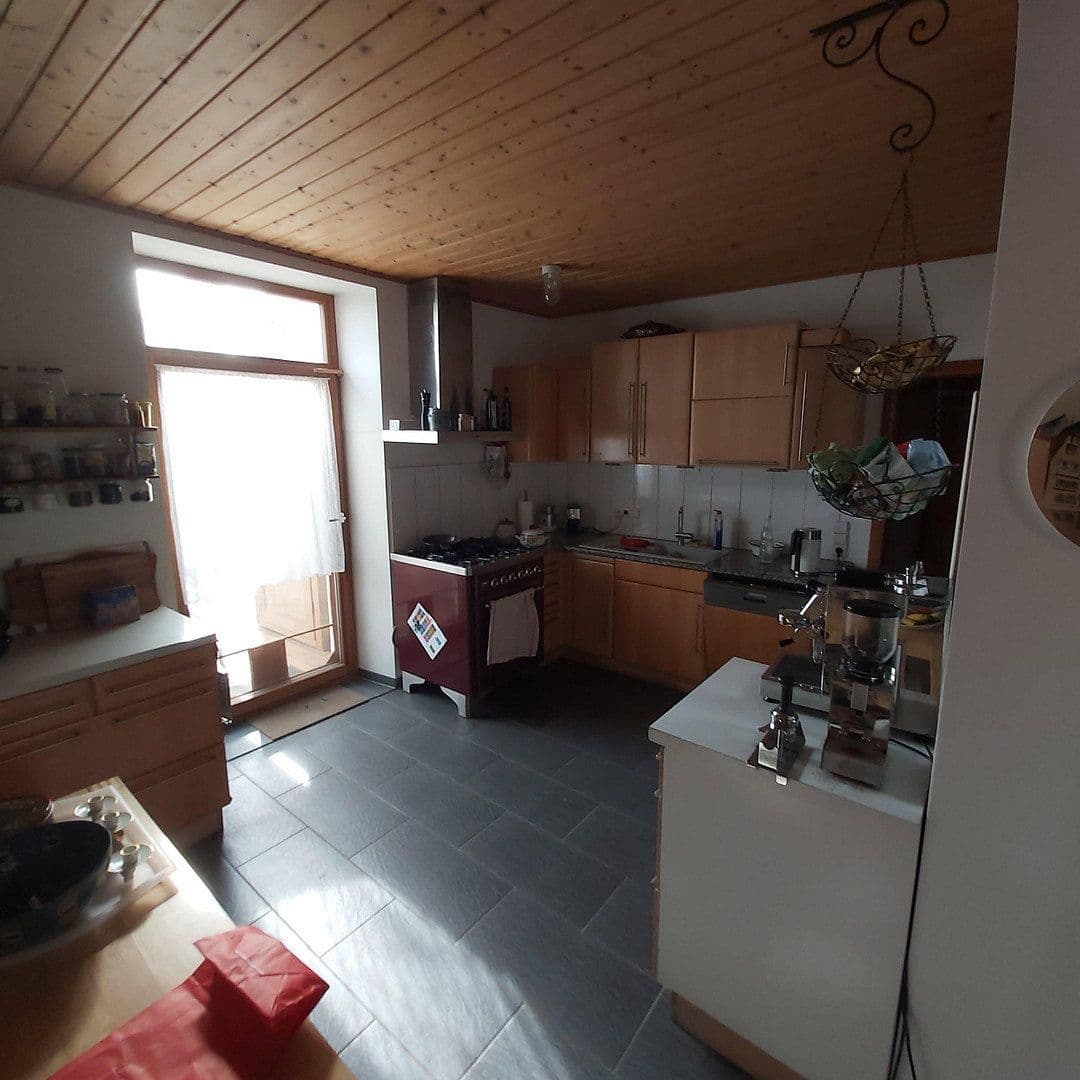 Predaj domu 220 m², pozemek 909 m², Schulstraße 2, Schliengen, Bádensko-Wurttembersko Predaj domu 220 m², pozemek 909 m², Schulstraße 2, Schliengen, Bádensko-Wurttembersko