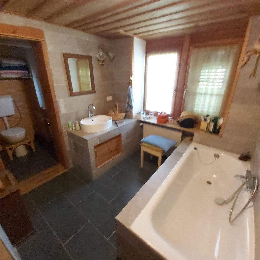 Predaj domu 220 m², pozemek 909 m², Schulstraße 2, Schliengen, Bádensko-Wurttembersko Predaj domu 220 m², pozemek 909 m², Schulstraße 2, Schliengen, Bádensko-Wurttembersko