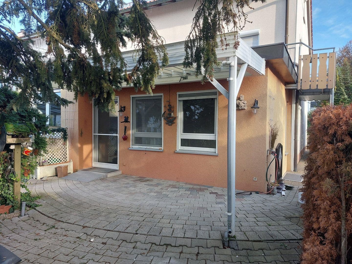 Prenájom bytu 4-izbový 90 m², Neckarsulm, Bádensko-Wurttembersko Prenájom bytu 4-izbový 90 m², Neckarsulm, Bádensko-Wurttembersko