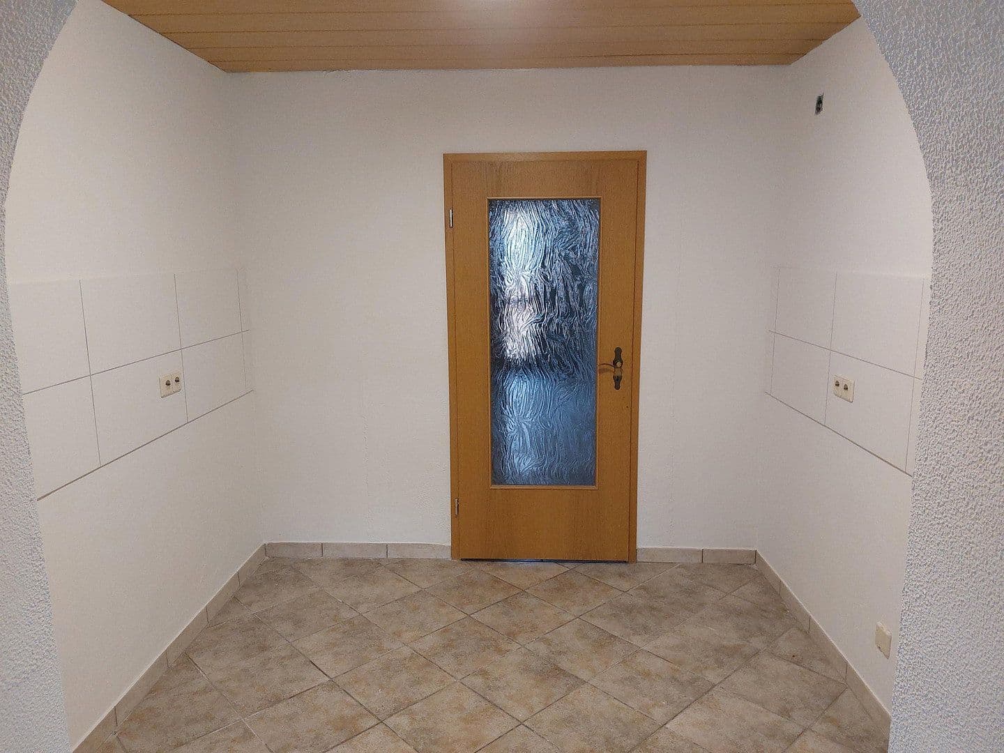 Prenájom bytu 4-izbový 90 m², Neckarsulm, Bádensko-Wurttembersko Prenájom bytu 4-izbový 90 m², Neckarsulm, Bádensko-Wurttembersko