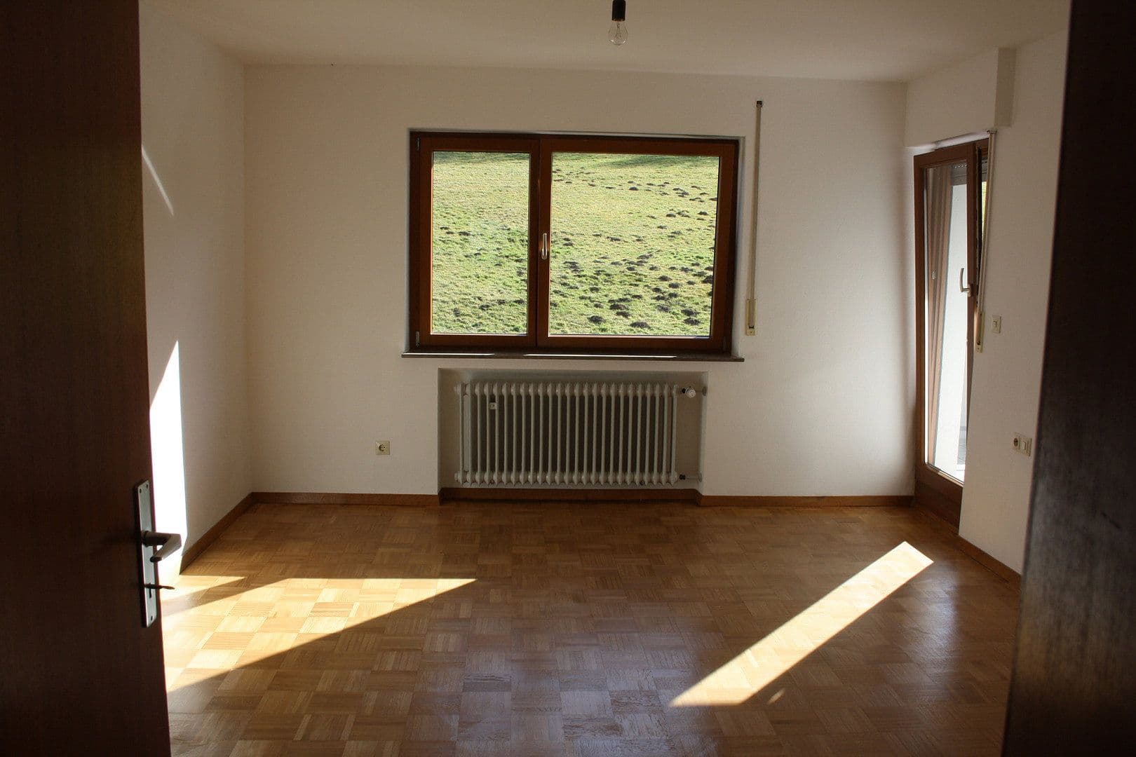 Prenájom bytu 3-izbový 100 m², Maierhof 12, Denkendorf, Bádensko-Wurttembersko Prenájom bytu 3-izbový 100 m², Maierhof 12, Denkendorf, Bádensko-Wurttembersko