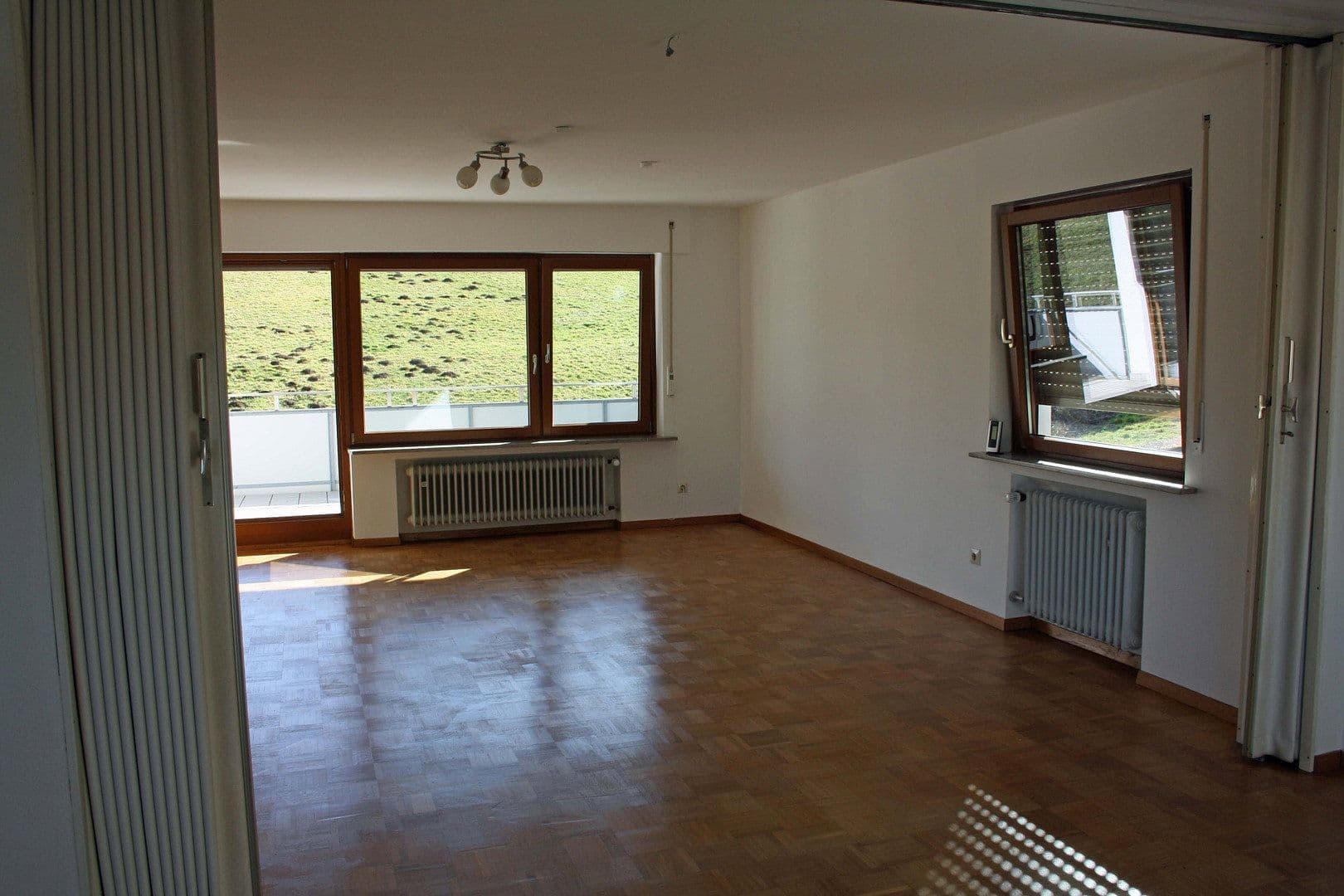Prenájom bytu 3-izbový 100 m², Maierhof 12, Denkendorf, Bádensko-Wurttembersko Prenájom bytu 3-izbový 100 m², Maierhof 12, Denkendorf, Bádensko-Wurttembersko