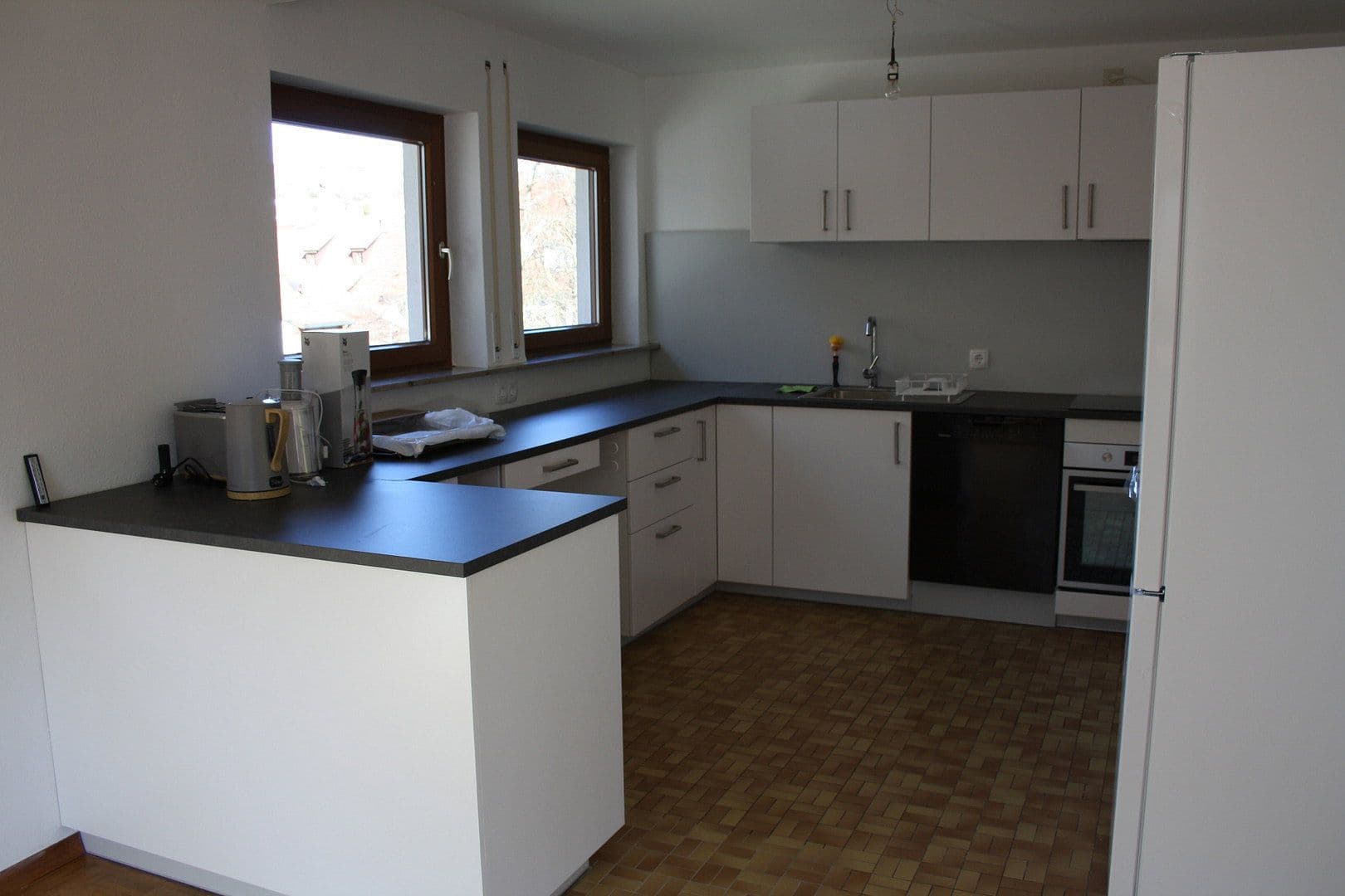 Prenájom bytu 3-izbový 100 m², Maierhof 12, Denkendorf, Bádensko-Wurttembersko Prenájom bytu 3-izbový 100 m², Maierhof 12, Denkendorf, Bádensko-Wurttembersko