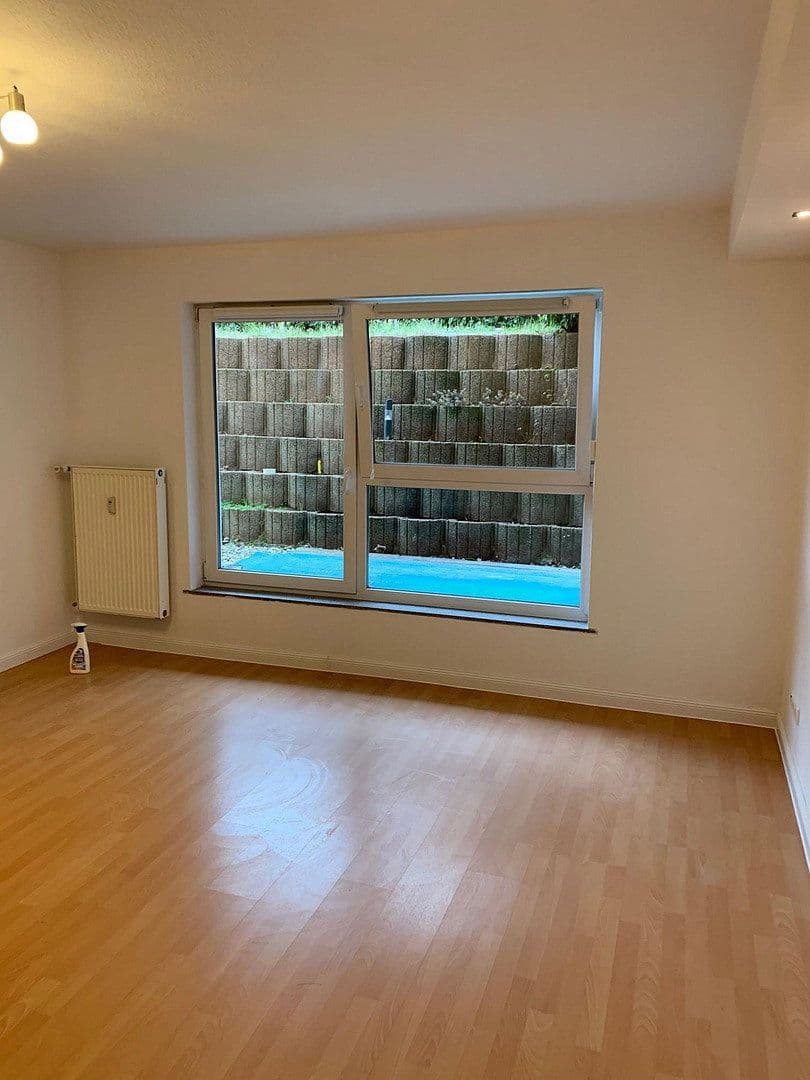 Prenájom bytu 1-izbový 30 m², Mainz, Porýnie-Falcko Prenájom bytu 1-izbový 30 m², Mainz, Porýnie-Falcko
