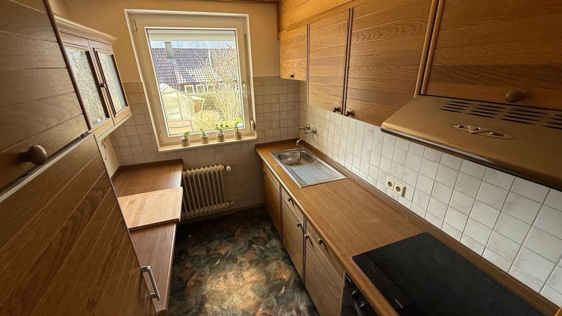 Predaj domu 185 m², pozemek 311 m², Hukelturenstraße 38, Albstadt, Bádensko-Wurttembersko Predaj domu 185 m², pozemek 311 m², Hukelturenstraße 38, Albstadt, Bádensko-Wurttembersko