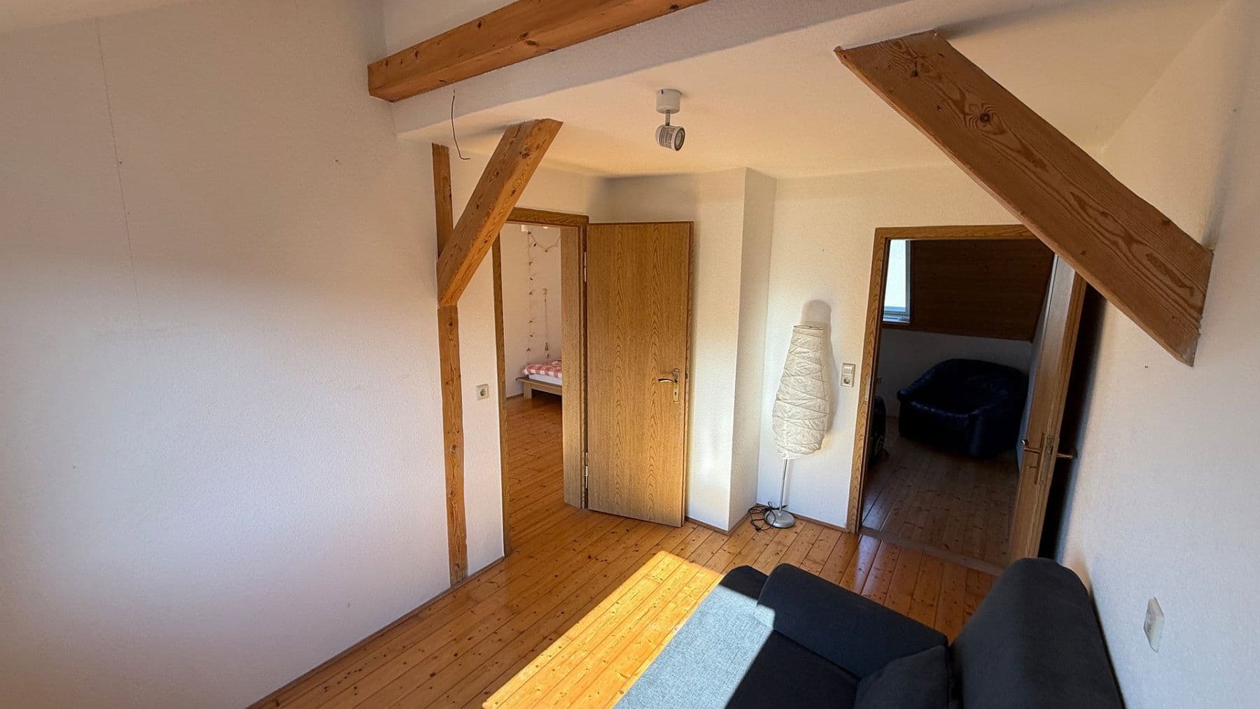Predaj domu 185 m², pozemek 311 m², Hukelturenstraße 38, Albstadt, Bádensko-Wurttembersko Predaj domu 185 m², pozemek 311 m², Hukelturenstraße 38, Albstadt, Bádensko-Wurttembersko