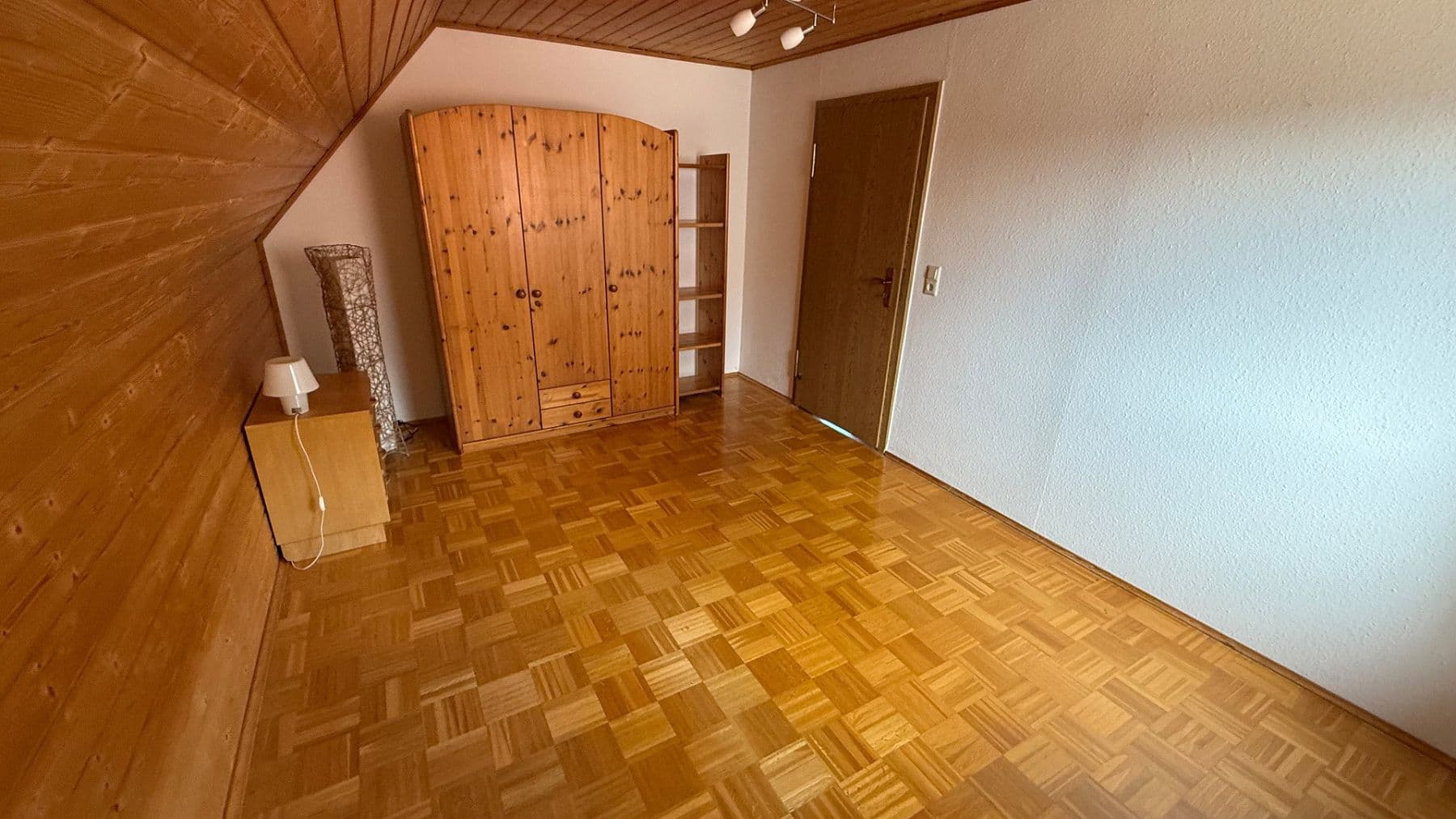 Predaj domu 185 m², pozemek 311 m², Hukelturenstraße 38, Albstadt, Bádensko-Wurttembersko Predaj domu 185 m², pozemek 311 m², Hukelturenstraße 38, Albstadt, Bádensko-Wurttembersko