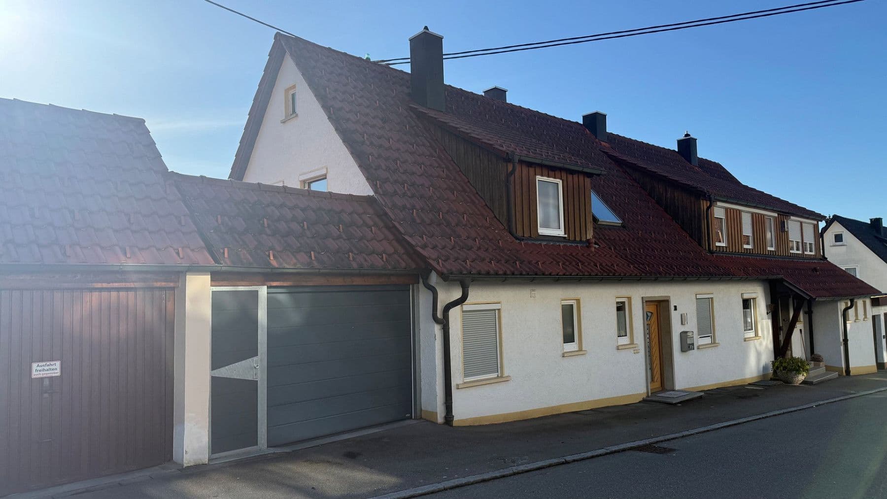 Predaj domu 185 m², pozemek 311 m², Hukelturenstraße 38, Albstadt, Bádensko-Wurttembersko Predaj domu 185 m², pozemek 311 m², Hukelturenstraße 38, Albstadt, Bádensko-Wurttembersko