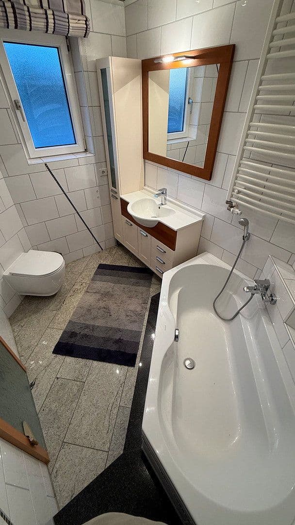 Predaj domu 185 m², pozemek 311 m², Hukelturenstraße 38, Albstadt, Bádensko-Wurttembersko Predaj domu 185 m², pozemek 311 m², Hukelturenstraße 38, Albstadt, Bádensko-Wurttembersko