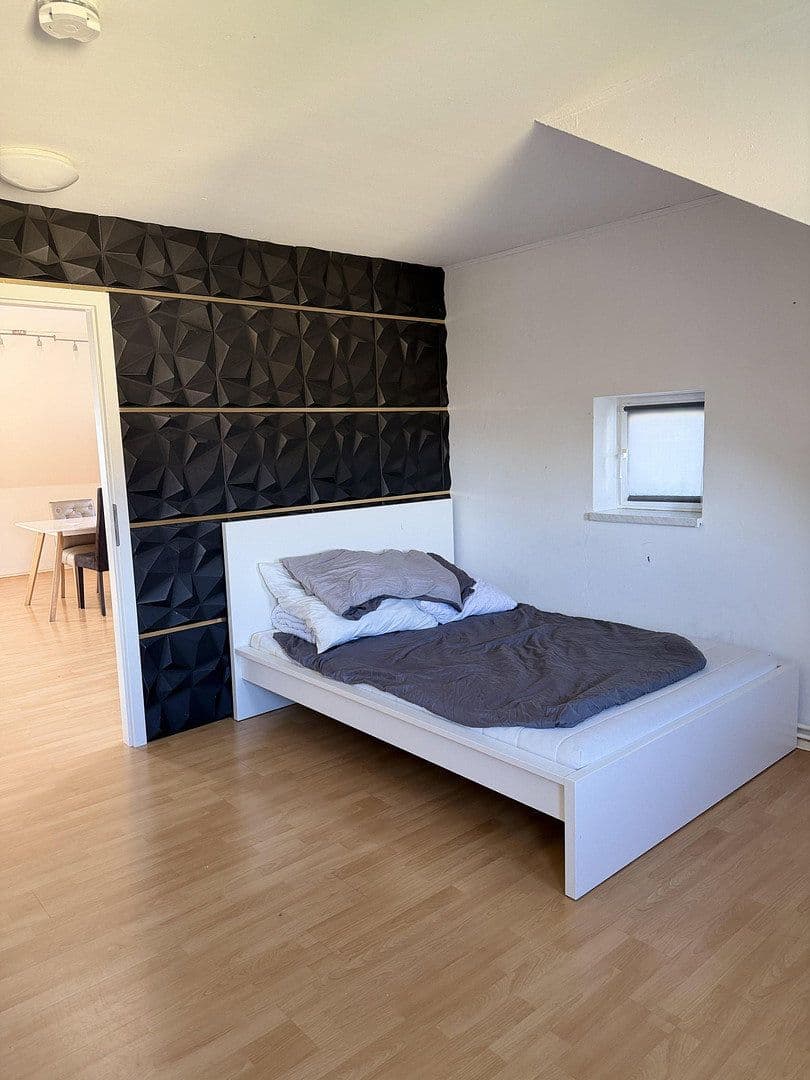 Prenájom bytu 3-izbový 50 m², Berlinerstraße 4, Brieselang, Brandenbursko Prenájom bytu 3-izbový 50 m², Berlinerstraße 4, Brieselang, Brandenbursko