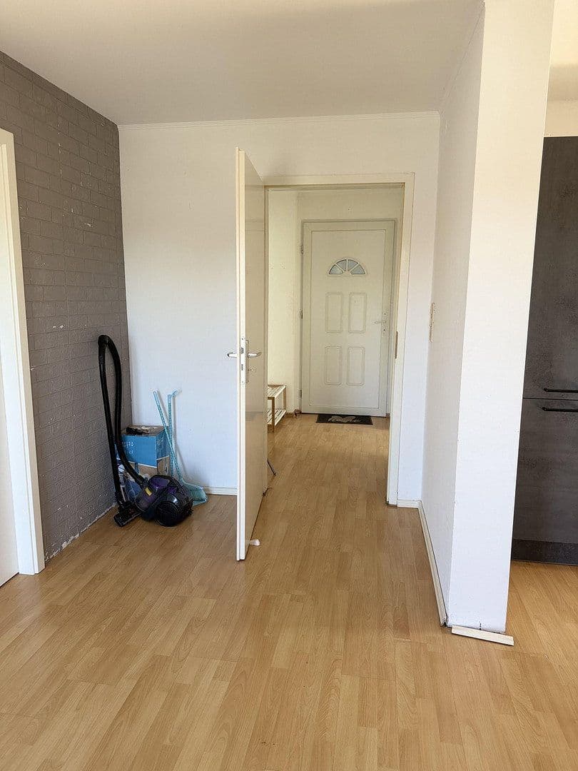 Prenájom bytu 3-izbový 50 m², Berlinerstraße 4, Brieselang, Brandenbursko Prenájom bytu 3-izbový 50 m², Berlinerstraße 4, Brieselang, Brandenbursko