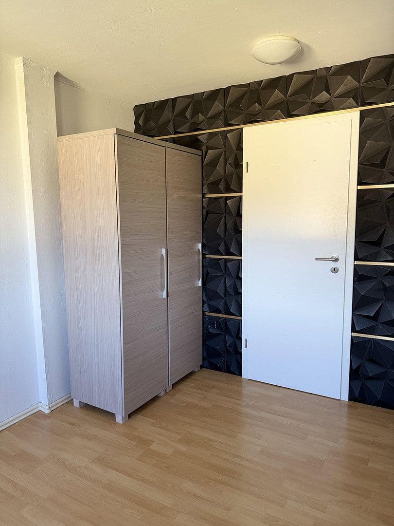 Prenájom bytu 3-izbový 50 m², Berlinerstraße 4, Brieselang, Brandenbursko Prenájom bytu 3-izbový 50 m², Berlinerstraße 4, Brieselang, Brandenbursko