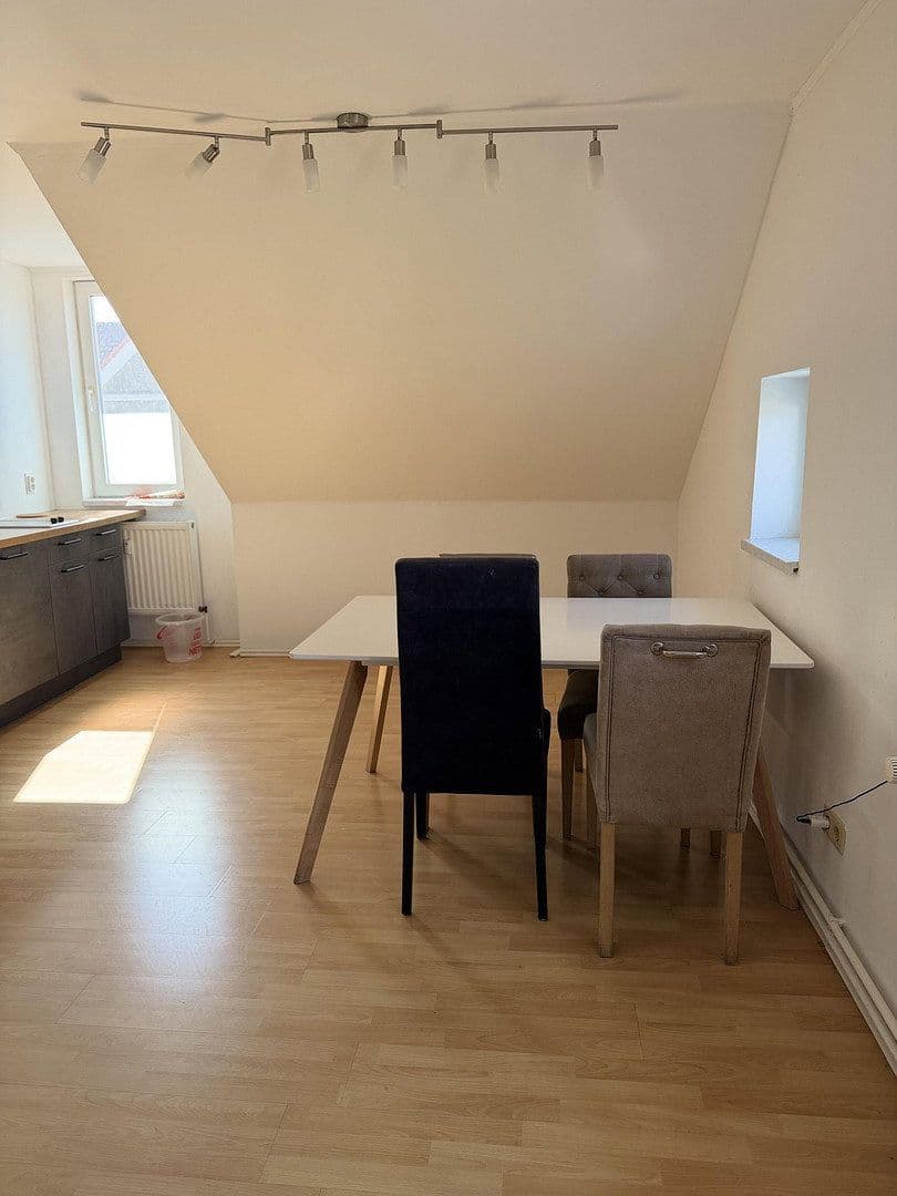 Prenájom bytu 3-izbový 50 m², Berlinerstraße 4, Brieselang, Brandenbursko Prenájom bytu 3-izbový 50 m², Berlinerstraße 4, Brieselang, Brandenbursko