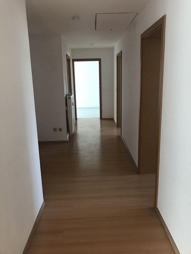 Predaj bytu 4-izbový 90 m², Beethovenstraße 17, Altenburg, Durínsko Predaj bytu 4-izbový 90 m², Beethovenstraße 17, Altenburg, Durínsko