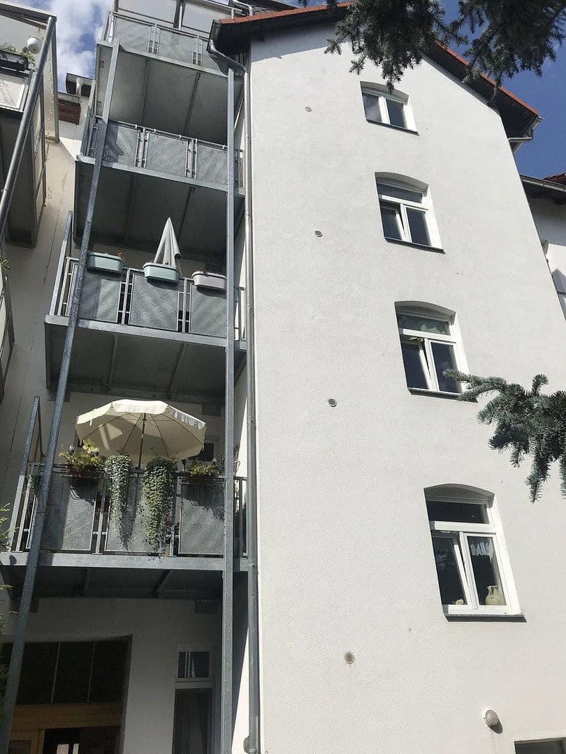 Predaj bytu 4-izbový 90 m², Beethovenstraße 17, Altenburg, Durínsko Predaj bytu 4-izbový 90 m², Beethovenstraße 17, Altenburg, Durínsko