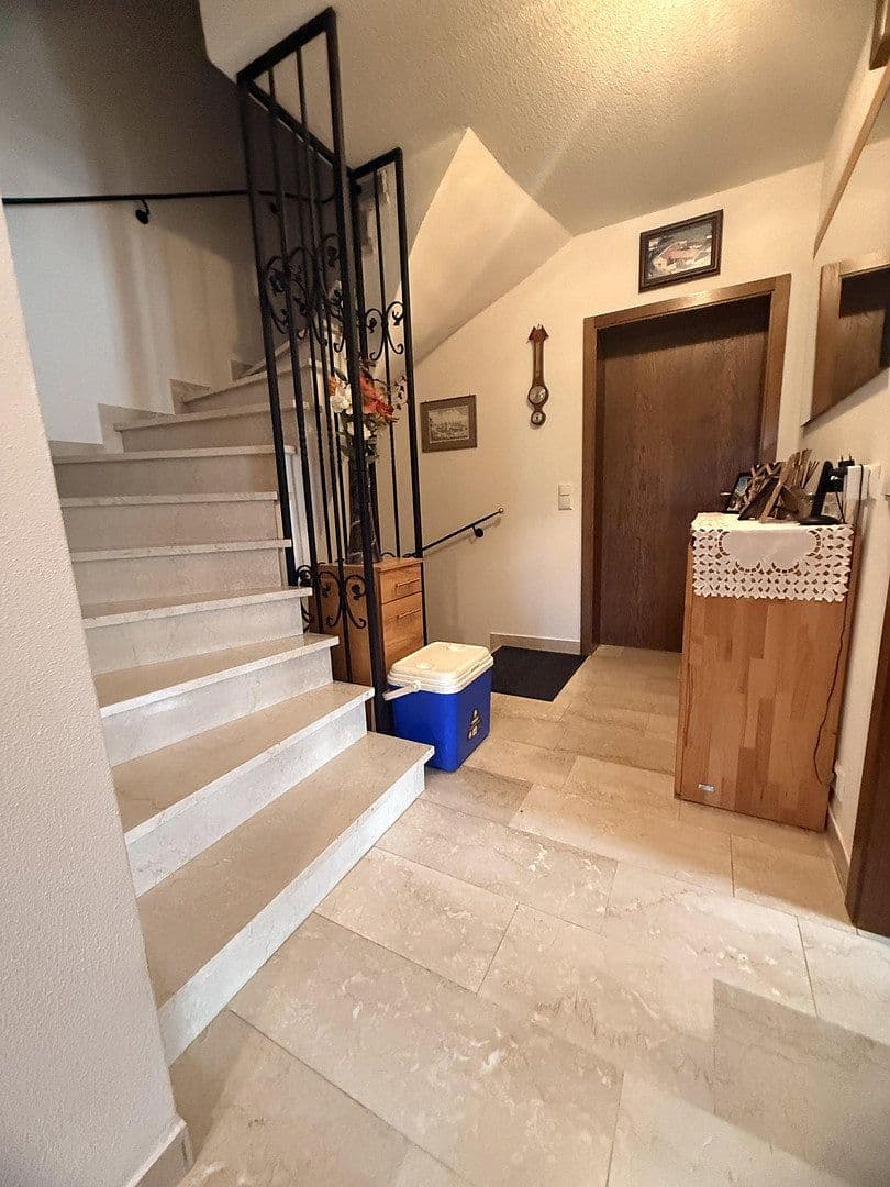 Prenájom domu 158 m², pozemek 530 m², Mühldorf, Bavorsko Prenájom domu 158 m², pozemek 530 m², Mühldorf, Bavorsko
