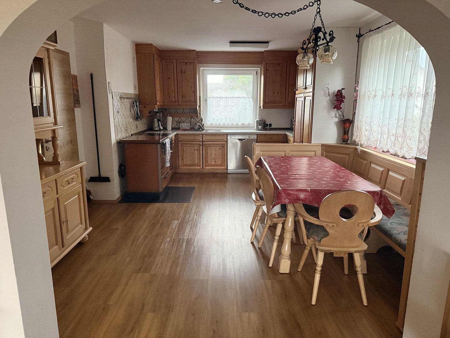 Prenájom domu 158 m², pozemek 530 m², Mühldorf, Bavorsko Prenájom domu 158 m², pozemek 530 m², Mühldorf, Bavorsko