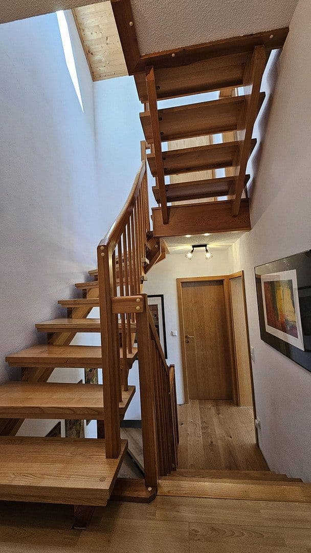 Predaj domu 173 m², pozemek 357 m², Edling, Bavorsko Predaj domu 173 m², pozemek 357 m², Edling, Bavorsko